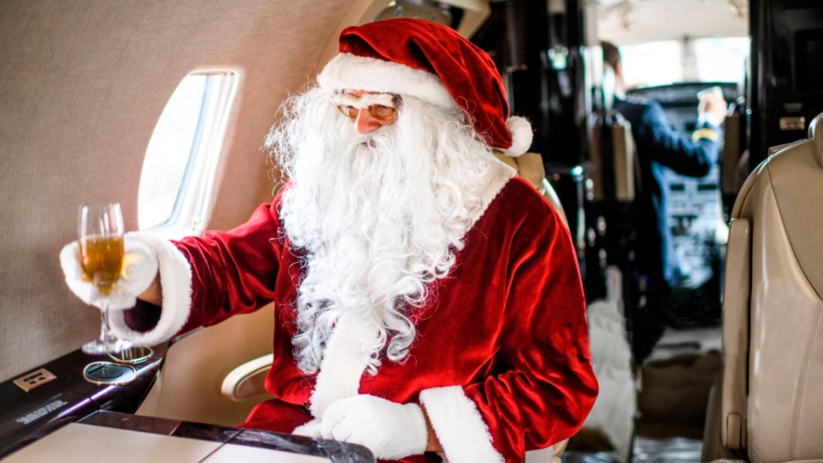 Já imaginou passar o Natal ou Ano Novo dentro de um avião? |