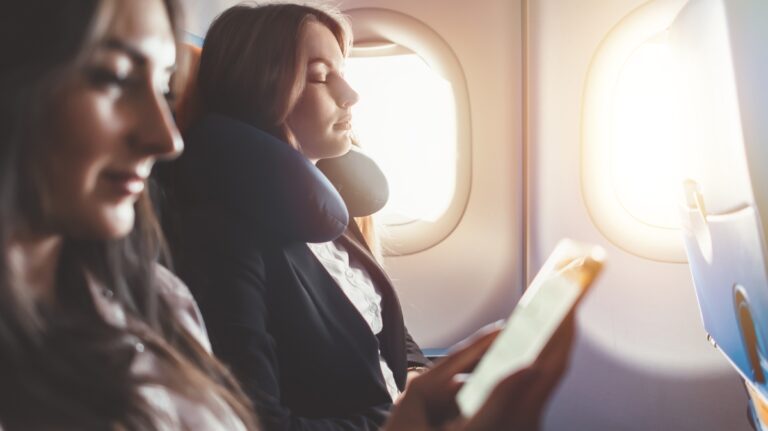 Acessórios para viagem: tenha uma voo mais tranquilo
