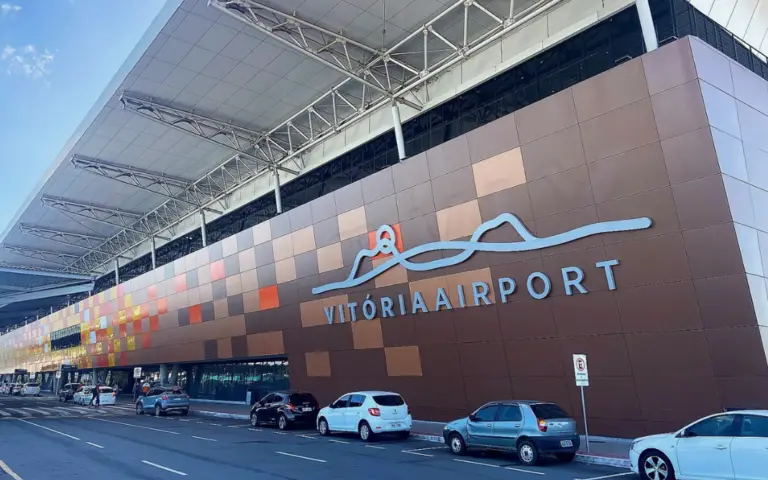 Voo cancelado aeroporto de Vitória - ES