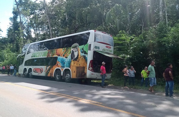 onibus quebrado